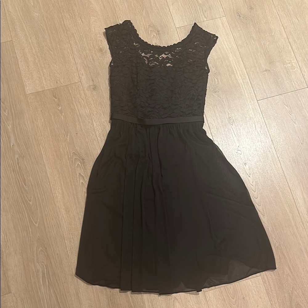 Elegant Black Lace Dress